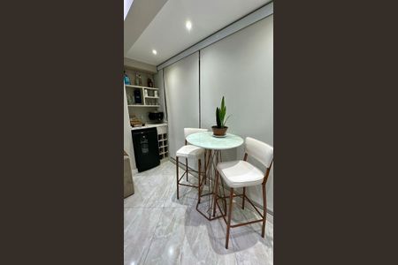 Sala de apartamento à venda com 2 quartos, 69m² em Vila Andrade, São Paulo