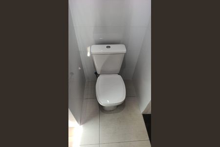 Casa à venda com 160m², 3 quartos e 2 vagasBanheiro