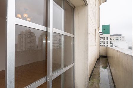 Apartamento para alugar com 80m², 2 quartos e 1 vaga Apartamento para alugar com 80m², 2 quartos e 1 vagaVaranda da Sala