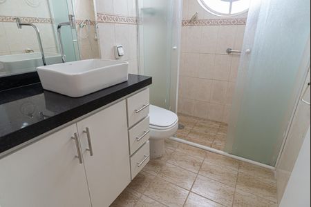 Apartamento para alugar com 80m², 2 quartos e 1 vaga Apartamento para alugar com 80m², 2 quartos e 1 vagaBanheiro