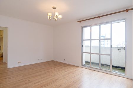 Apartamento para alugar com 80m², 2 quartos e 1 vaga Apartamento para alugar com 80m², 2 quartos e 1 vagaSala