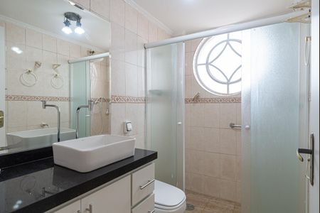 Apartamento para alugar com 80m², 2 quartos e 1 vaga Apartamento para alugar com 80m², 2 quartos e 1 vagaBanheiro