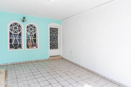 Casa à venda com 175m², 2 quartos e 1 vaga Casa à venda com 175m², 2 quartos e 1 vagaGaragem