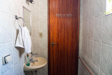 Casa à venda com 175m², 2 quartos e 1 vaga Casa à venda com 175m², 2 quartos e 1 vagaSotão - Banheiro