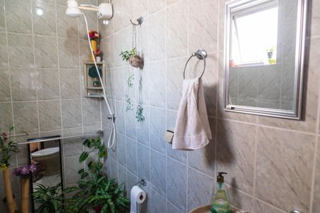 Casa à venda com 175m², 2 quartos e 1 vaga Casa à venda com 175m², 2 quartos e 1 vagaSotão - Banheiro