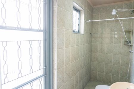 Casa à venda com 175m², 2 quartos e 1 vaga Casa à venda com 175m², 2 quartos e 1 vagaBanheiro da Suíte