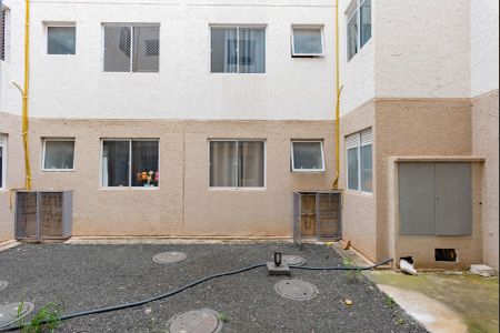 Apartamento à venda com 47m², 2 quartos e 1 vaga Apartamento à venda com 47m², 2 quartos e 1 vagaVista do Quarto 2