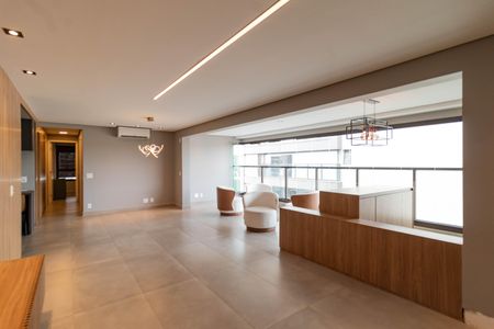 Apartamento à venda com 130m², 3 quartos e 3 vagasSala