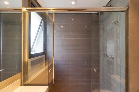 Apartamento à venda com 130m², 3 quartos e 3 vagasBanheiro da Suíte 3