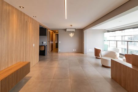 Sala de apartamento para alugar com 3 quartos, 130m² em Bela Aliança, São Paulo