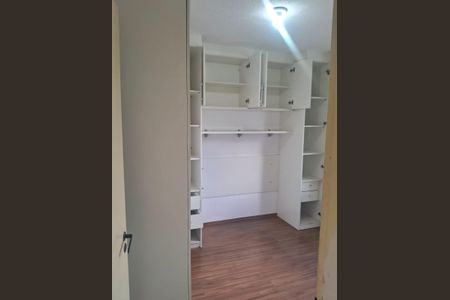 Quarto de apartamento para alugar com 3 quartos, 57m² em Jd S Teresinha, São Paulo