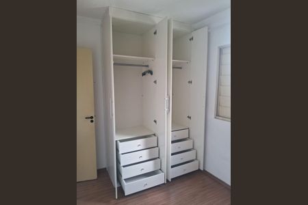 Apartamento para alugar com 57m², 3 quartos e 1 vaga Apartamento para alugar com 57m², 3 quartos e 1 vagaQuarto