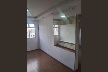Sala de apartamento para alugar com 3 quartos, 57m² em Jd S Teresinha, São Paulo