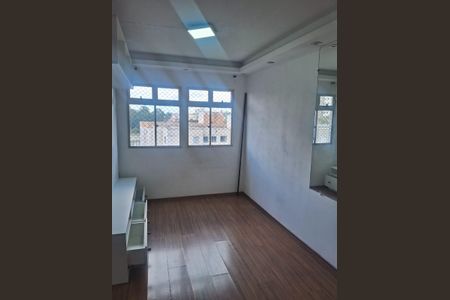 Sala de apartamento para alugar com 3 quartos, 57m² em Jd S Teresinha, São Paulo