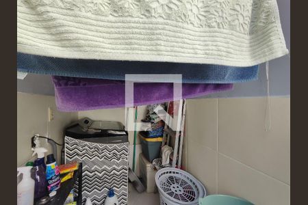 Casa à venda com 90m², 2 quartos e 1 vagaÁrea de serviço