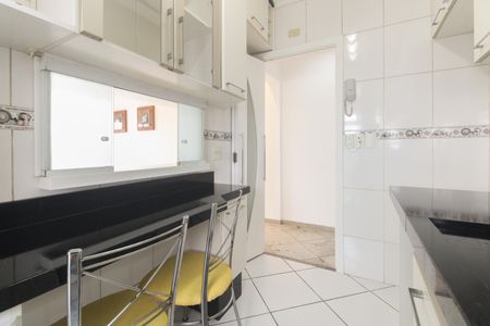 Apartamento para alugar com 52m², 2 quartos e 1 vagaCozinha 