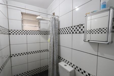 Casa à venda com 100m², 5 quartos e 1 vagaBanheiro 1