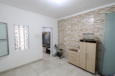 Sala de casa à venda com 5 quartos, 100m² em Vila Constança, São Paulo