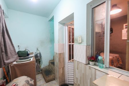 Casa à venda com 100m², 5 quartos e 1 vagaÁrea de Serviço 2