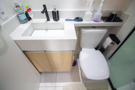 Apartamento à venda com 32m², 2 quartos e sem vaga Apartamento à venda com 32m², 2 quartos e sem vagaBanheiro