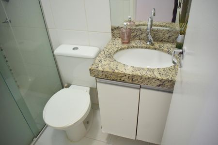 Apartamento para alugar com 53m², 2 quartos e 2 vagasBanheiro