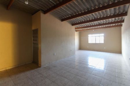 Casa para alugar com 140m², 1 quarto e 1 vagaSalão 2