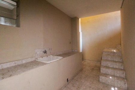 Casa para alugar com 140m², 1 quarto e 1 vagaÁrea de Serviço