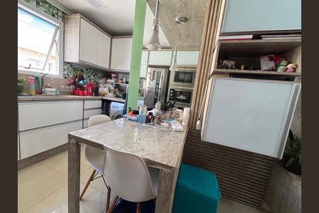 Apartamento à venda com 49m², 2 quartos e 1 vagaCozinha