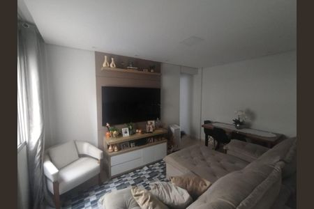 Foto 02 de apartamento à venda com 2 quartos, 48m² em Chácaras Califórnia, Contagem