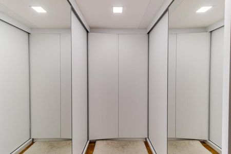 Apartamento à venda com 208m², 3 quartos e 2 vagasCloset da Suíte 3