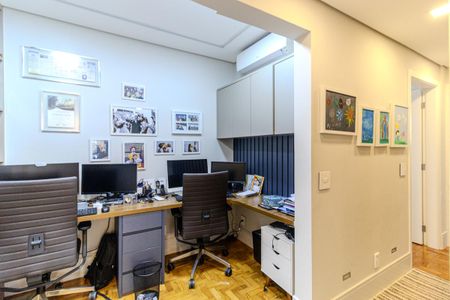 Escritório de apartamento à venda com 3 quartos, 208m² em Consolação, São Paulo
