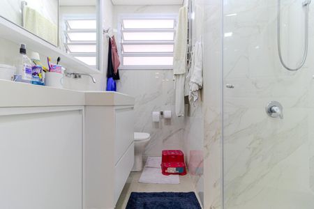 Apartamento à venda com 208m², 3 quartos e 2 vagasBanheiro da Suíte 2