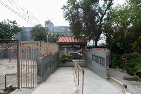 Apartamento para alugar com 50m², 2 quartos e 1 vagaÁrea comum - Entrada 