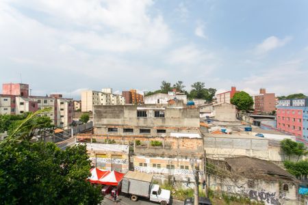 Vista do Quarto 1  de apartamento para alugar com 2 quartos, 50m² em Conjunto Residencial José Bonifácio, São Paulo