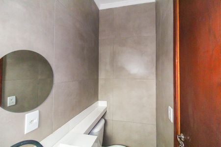 Casa de condomínio à venda com 51m², 2 quartos e 1 vagaBanheiro