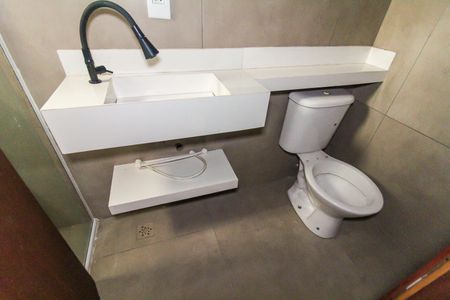 Casa de condomínio à venda com 51m², 2 quartos e 1 vagaBanheiro