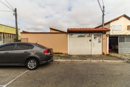 Casa de condomínio à venda com 51m², 2 quartos e 1 vagaFachada + Placa