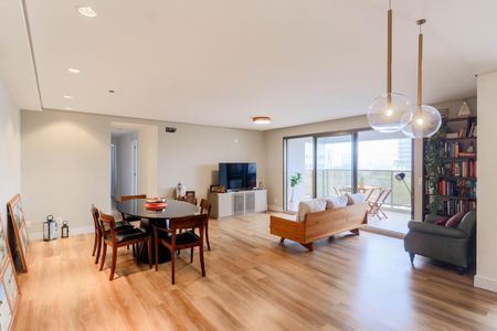 Apartamento à venda com 112m², 2 quartos e 2 vagas Apartamento à venda com 112m², 2 quartos e 2 vagasSala