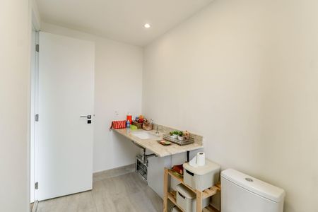 Apartamento à venda com 112m², 2 quartos e 2 vagas Apartamento à venda com 112m², 2 quartos e 2 vagasBanheiro da Suíte 2