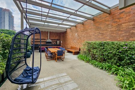 Apartamento à venda com 112m², 2 quartos e 2 vagas Apartamento à venda com 112m², 2 quartos e 2 vagasÁrea comum - Churrasqueira
