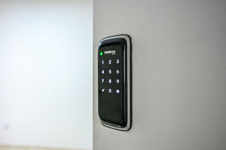 Fechadura Eletrônica de apartamento para alugar com 2 quartos, 52m² em Parque Munhoz, São Paulo