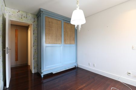 Apartamento à venda com 187m², 3 quartos e 4 vagasSuíte 2