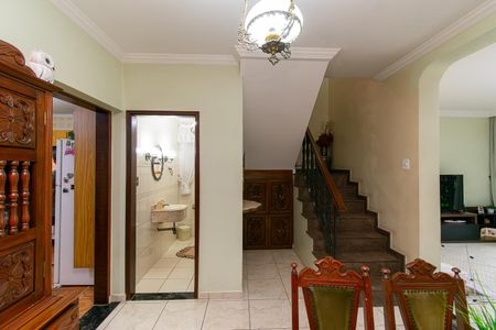 Casa à venda com 190m², 5 quartos e 5 vagas Casa à venda com 190m², 5 quartos e 5 vagasSala