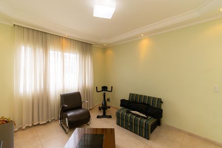 Casa à venda com 190m², 5 quartos e 5 vagas Casa à venda com 190m², 5 quartos e 5 vagasEdícula - Sala