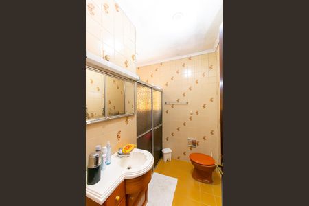 Casa à venda com 190m², 5 quartos e 5 vagas Casa à venda com 190m², 5 quartos e 5 vagasBanheiro 2