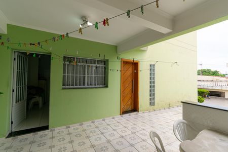 Casa à venda com 190m², 5 quartos e 5 vagas Casa à venda com 190m², 5 quartos e 5 vagasÁrea de Serviço