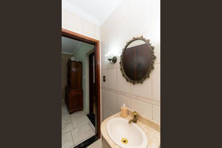 Casa à venda com 190m², 5 quartos e 5 vagas Casa à venda com 190m², 5 quartos e 5 vagasLavabo