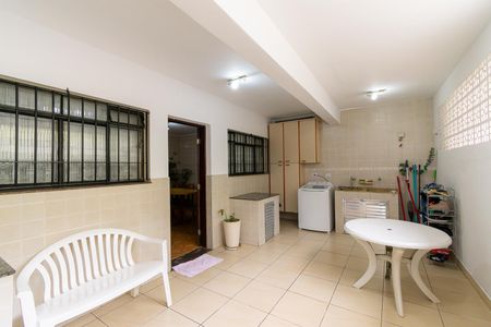 Casa à venda com 190m², 5 quartos e 5 vagas Casa à venda com 190m², 5 quartos e 5 vagasÁrea de Serviço