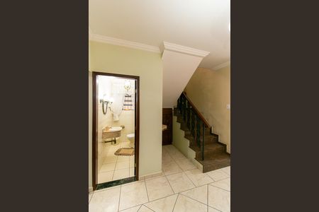 Casa à venda com 190m², 5 quartos e 5 vagas Casa à venda com 190m², 5 quartos e 5 vagasSala