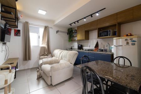 Sala/Cozinha e Área de Serviço de apartamento para alugar com 1 quarto, 34m² em Tremembé, São Paulo